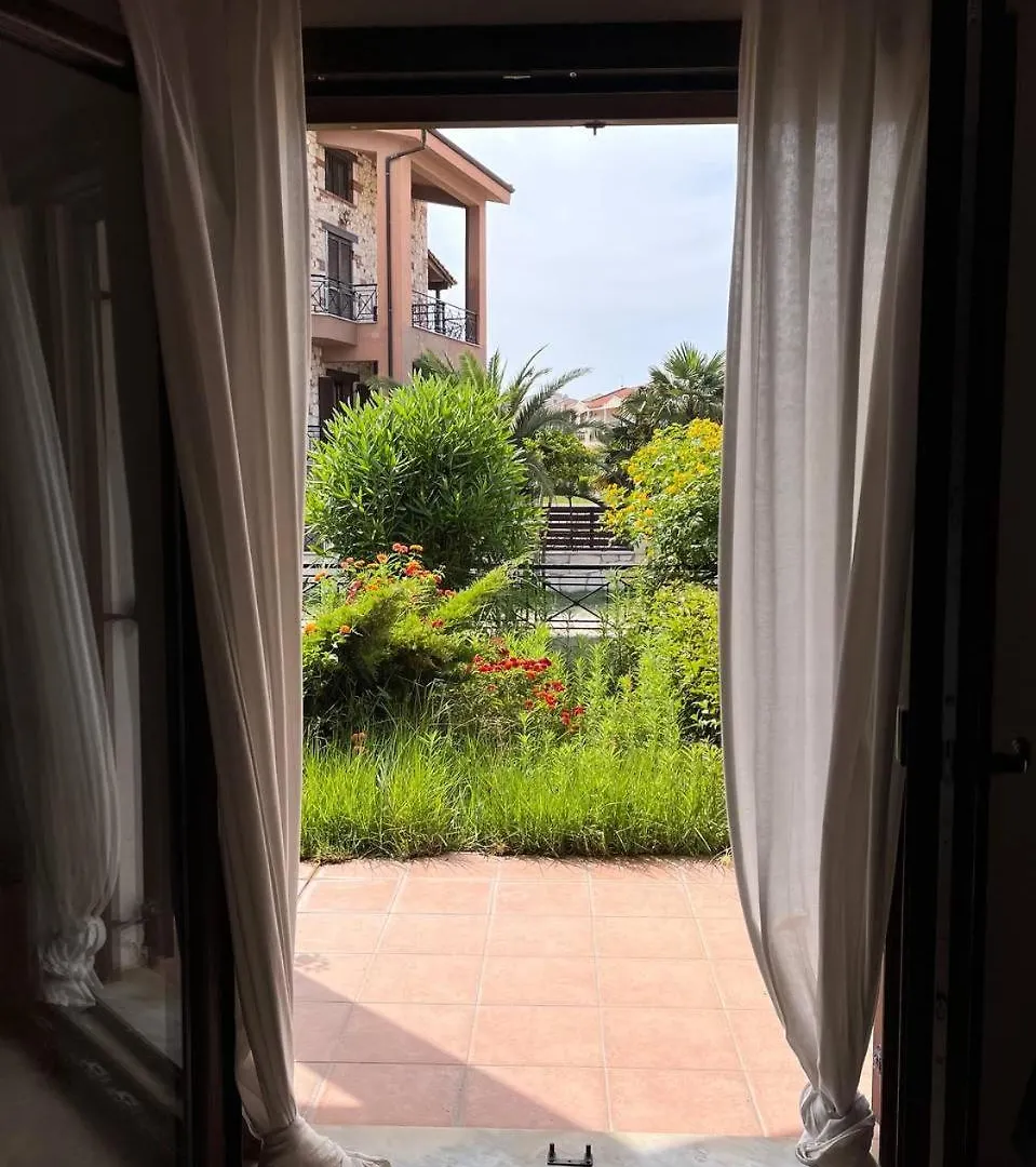Villa Arisha-Nikiti Casa vacanze